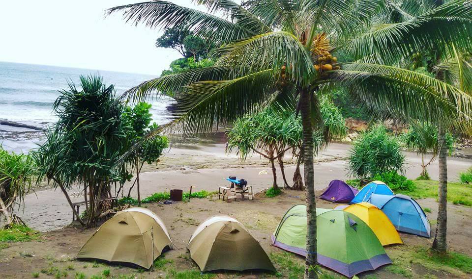 camping di pantai pangandaran